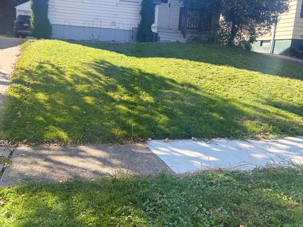 12812 Garland Ave, Garfield Heights, OH 44125