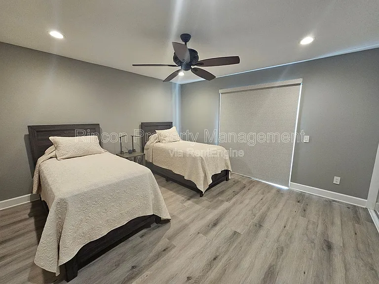 4926 Island View St — Photo 6