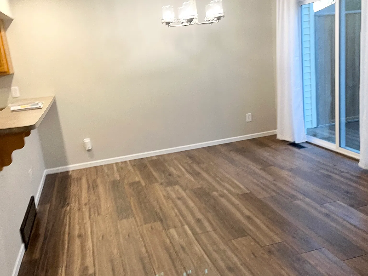 2 bed, 1.5 bath, 1319 sqft, $1,850 — Photo 4