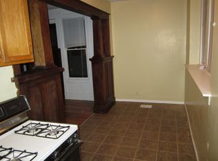 387 Saint Albans St N FLOOR 1, Saint Paul, MN 55104