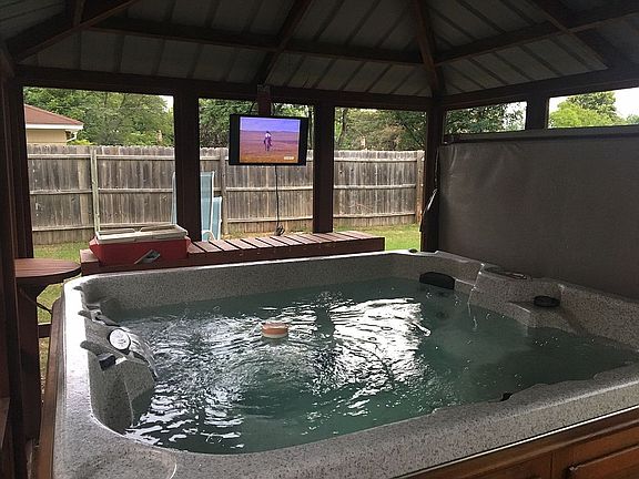 Hot Tub
