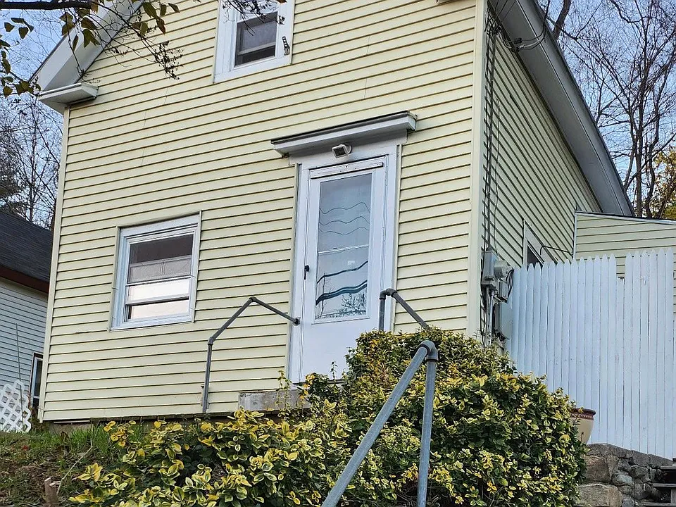 334 Main St
