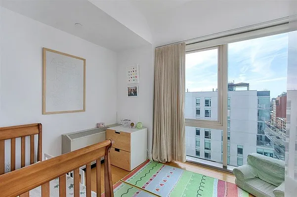 Sold by Compass | media 25