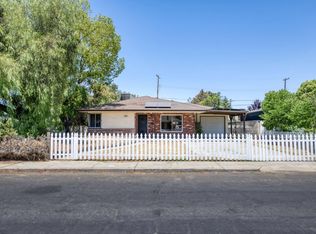 4205 E Brentwood Ave, Fresno, CA 93703