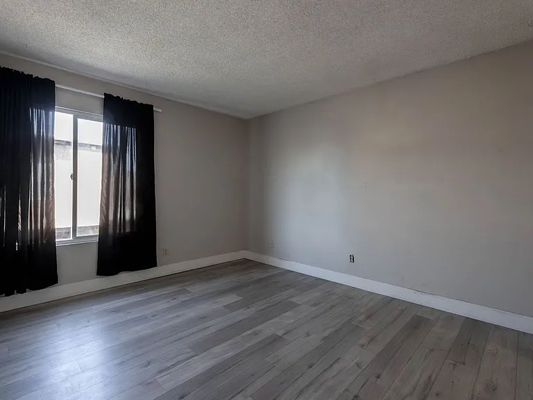 1501 Living Desert Dr #D — Photo 16