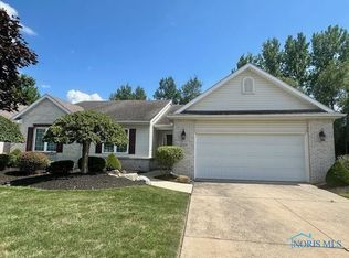 5122 Wynnpark Dr, Oregon, OH 43616