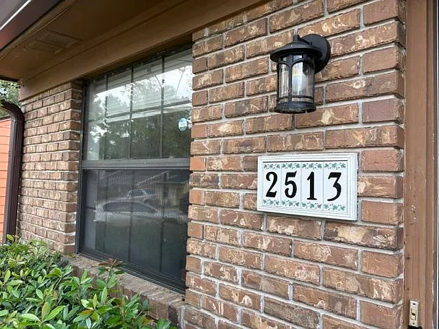 2513 Mar Ct
