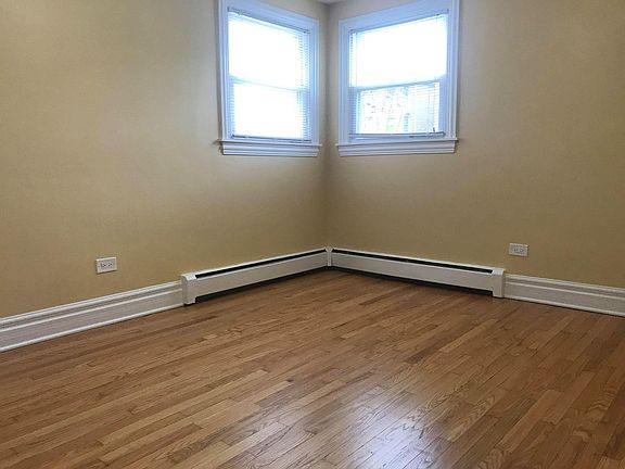 4th image of 5214 N Reserve Ave APT 1E