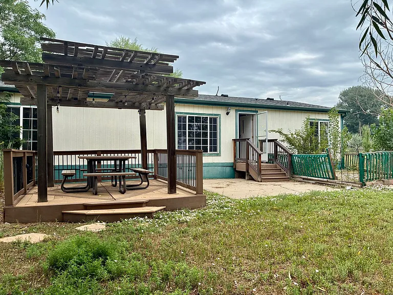1253 N County Line Rd — Photo 22