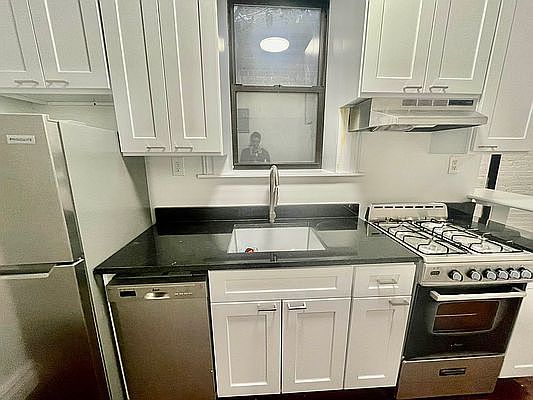 2nd image of 108 E 97th St #W