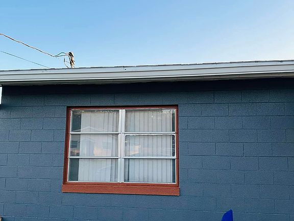 2nd image of 650 W Tropicana Ct