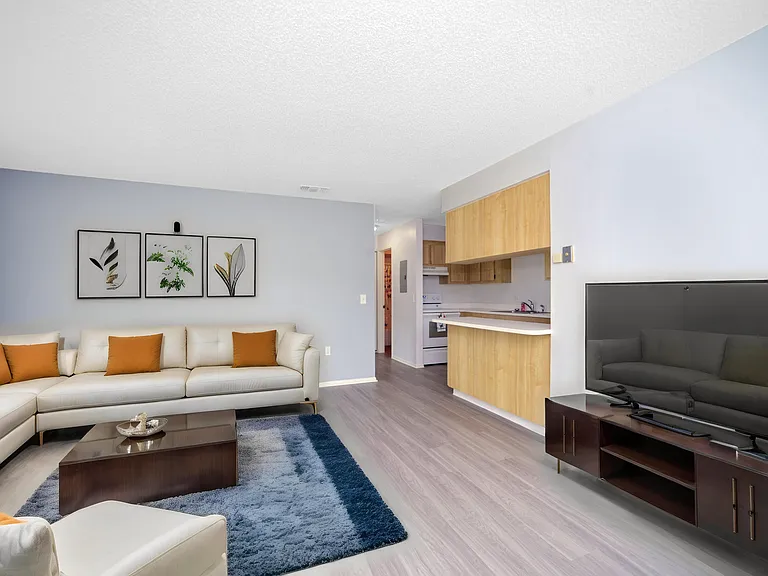 1354 Westover St #103 — Photo 7