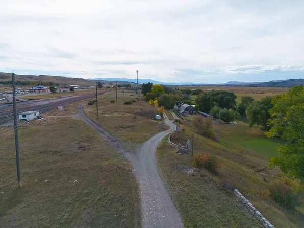 1 W Yellowstone Ave, Big Timber, MT 59011
