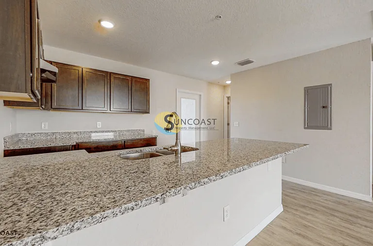 60 Walnut Rd #4 — Photo 15