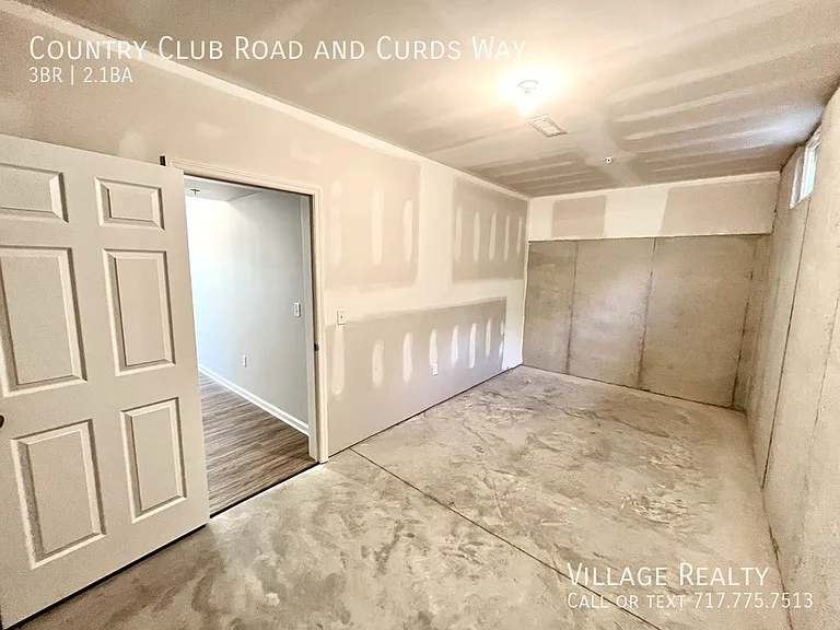 Country Club Rd — Photo 96