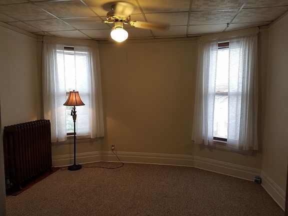 5th image of 300 Western Ave