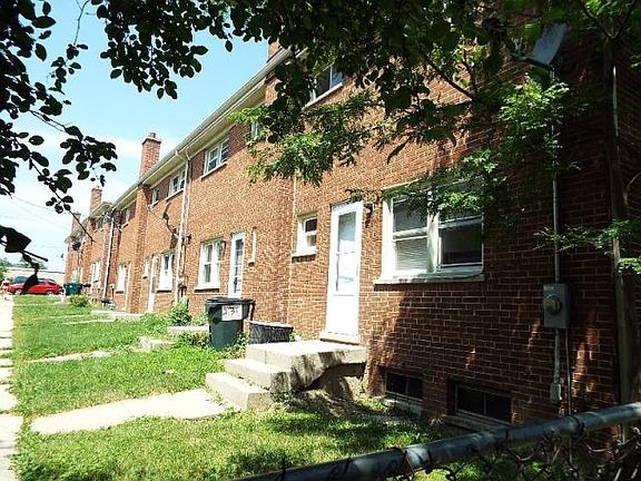 2nd image of 2131 Williamsburg Dr