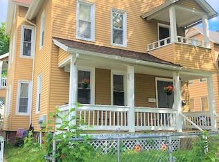 52 Acushnet Ave, Springfield, MA 01105