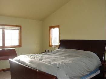 3rd image of 775 Kelly Ln