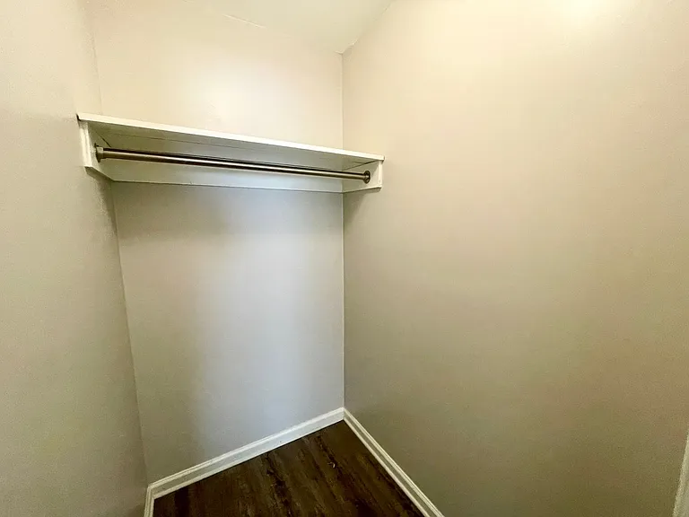 525 S Oak St — Photo 11