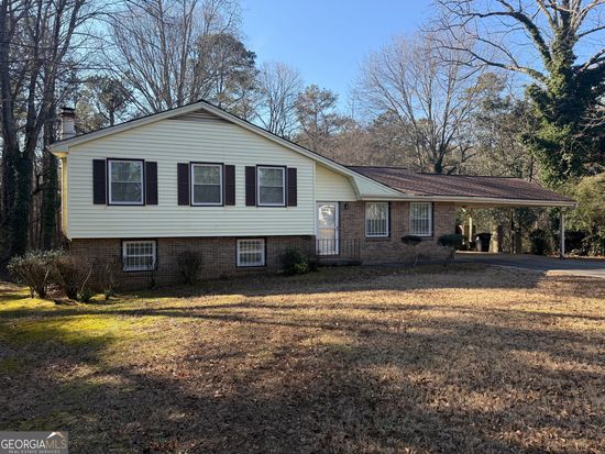 6893 Mystic Ln, Morrow, GA 30260
