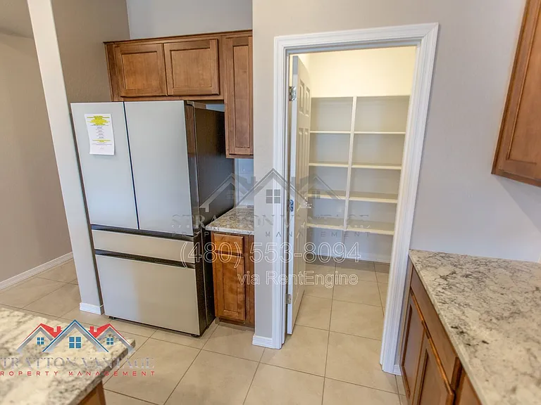 15769 W Voltaire St — Photo 11