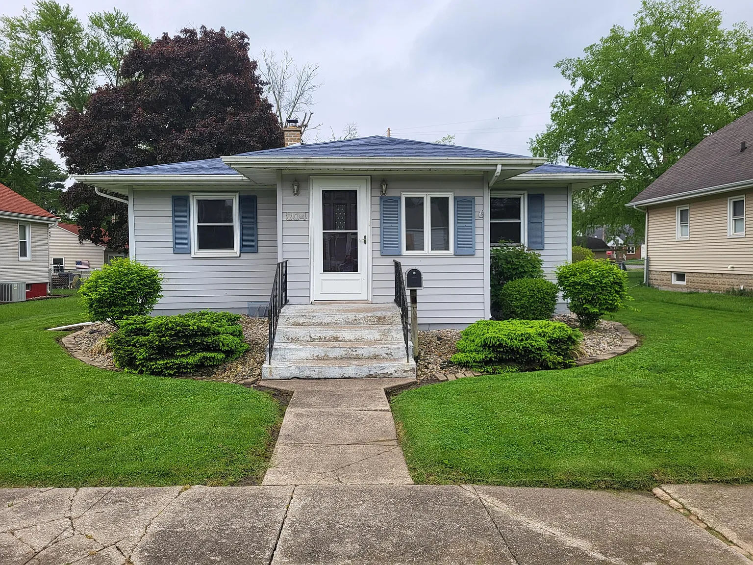 804 Plain St photo 1
