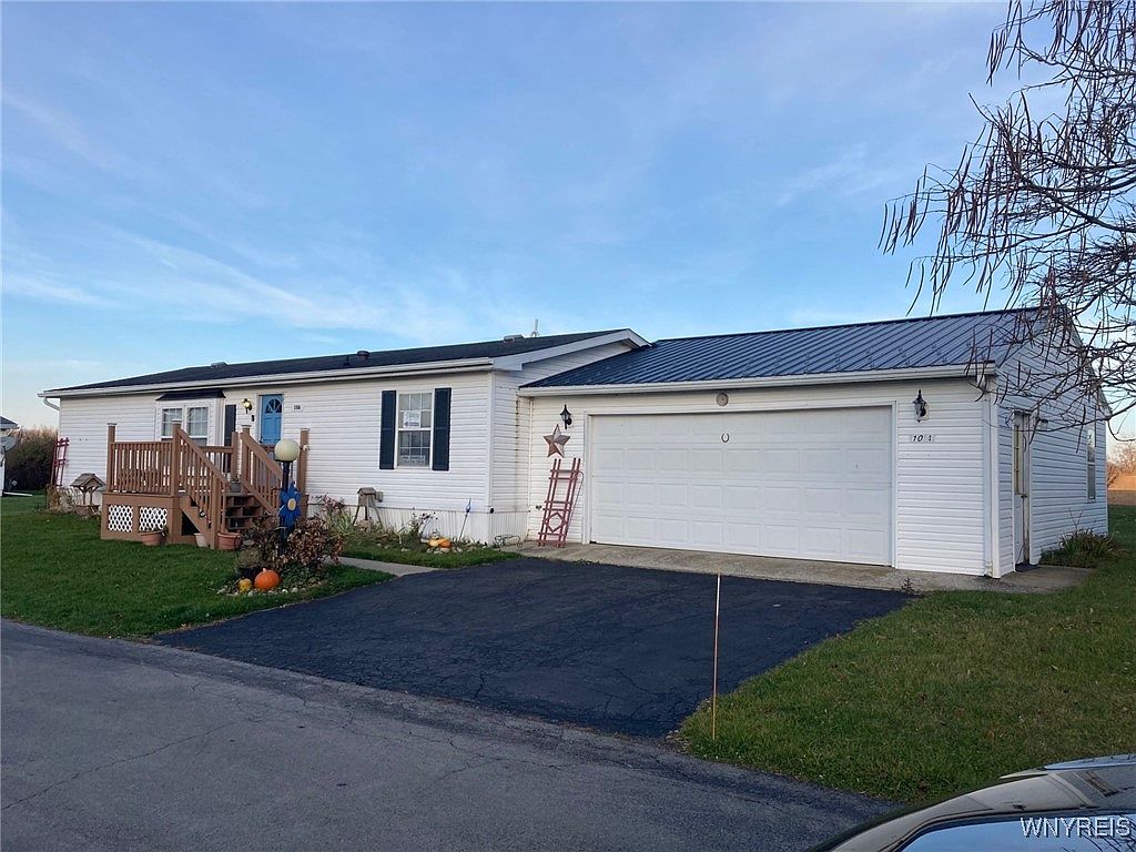 3233 Pratt Rd, Batavia, NY 14020 | Zillow