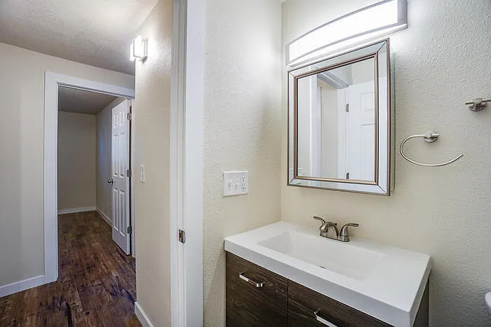 932 Simons St #932 — Photo 13