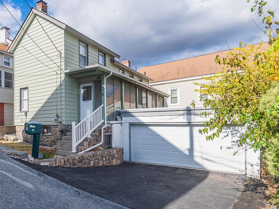 1st image of 30 Tobins Ln