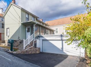 30 Tobins Ln, Highland Falls, NY 10928