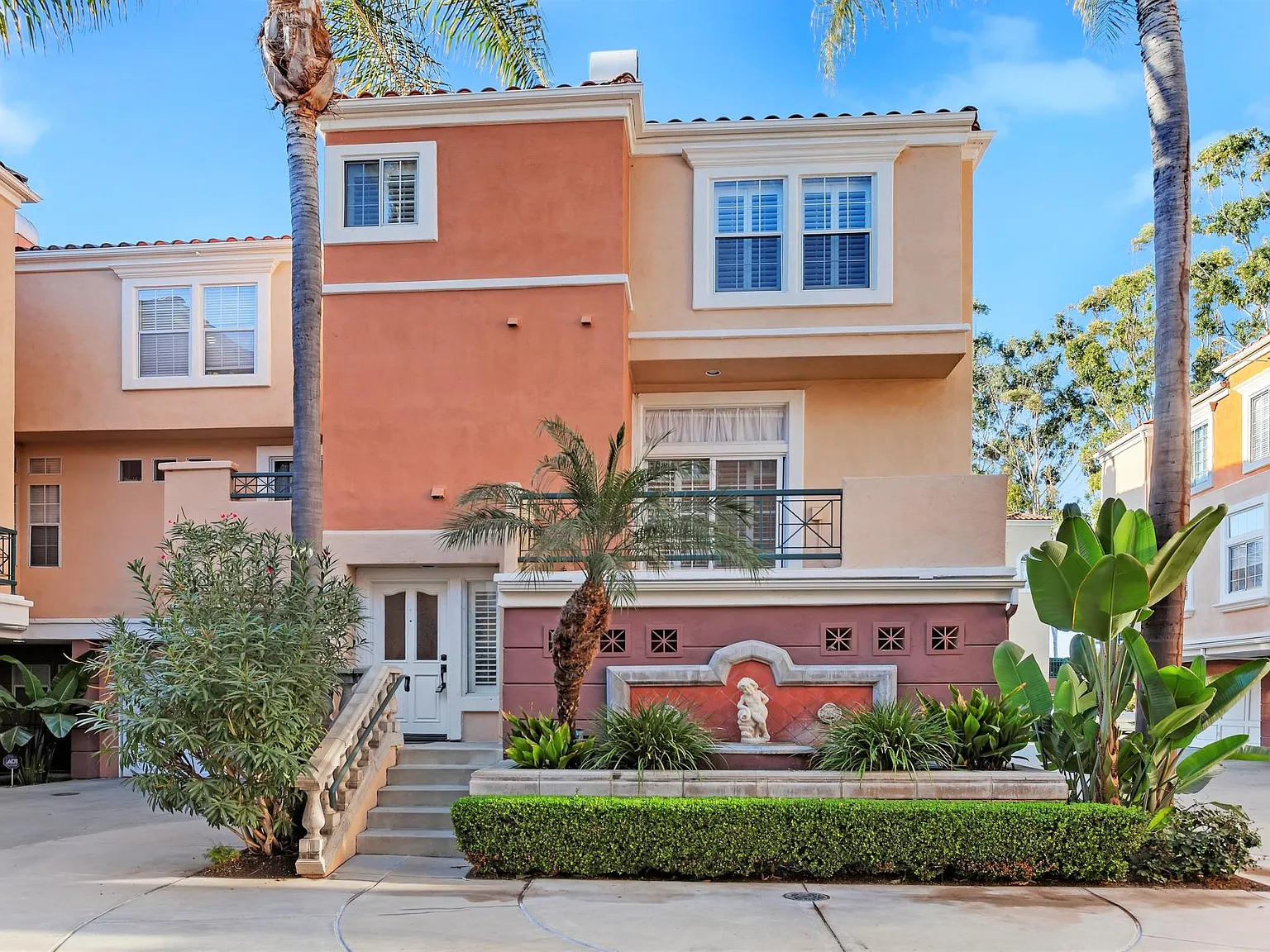 2 bed, 1347 sqft, $3,800 — Photo 1