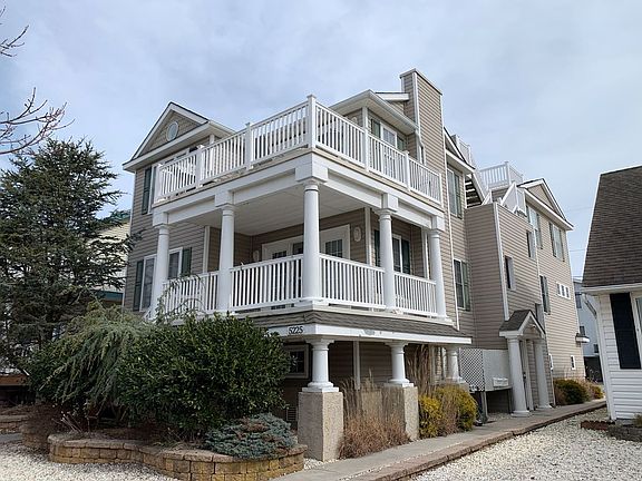 2nd image of 5227 West Ave