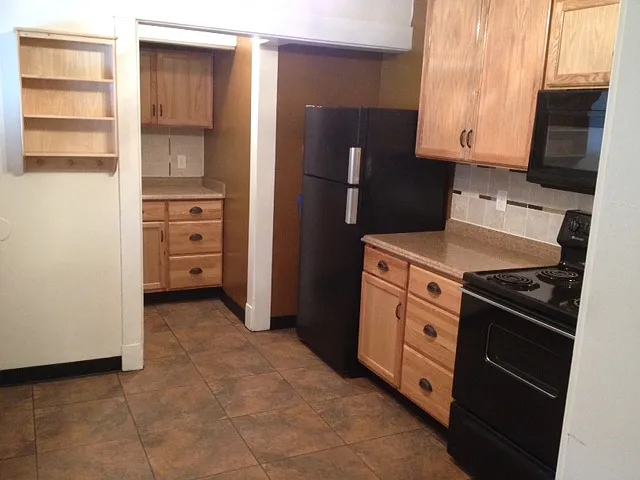 3733 California Ave #2 — Photo 3