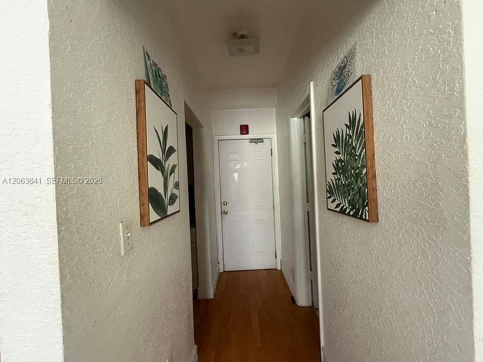 1st image of 820 Euclid Ave APT 206