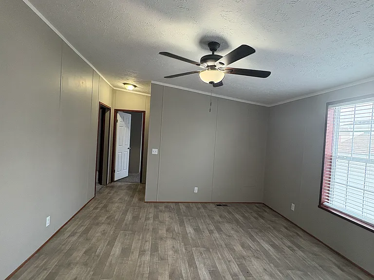 kitchen facing dining room