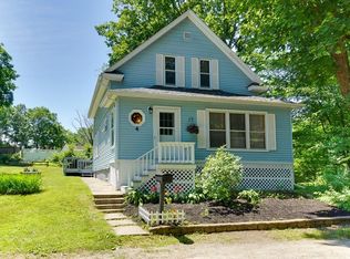 4 Teddy Rd, Worcester, MA 01603