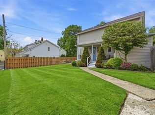 615 Lincoln Pl, Sewickley, PA 15143