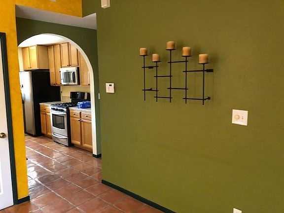 3rd image of 22852 Valerio St