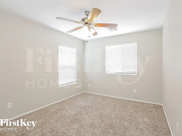 9120 Patrick Henry Ave — Photo 11
