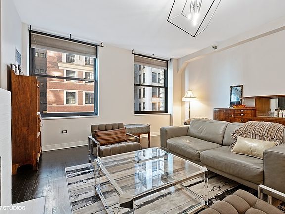 3rd image of 6 N Michigan Ave Unit 610