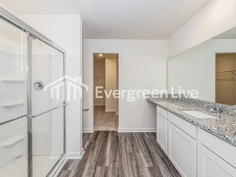 132 S Gallaspy Dr — Photo 6