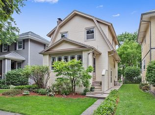 1177 S Elmwood Ave, Oak Park, IL 60304