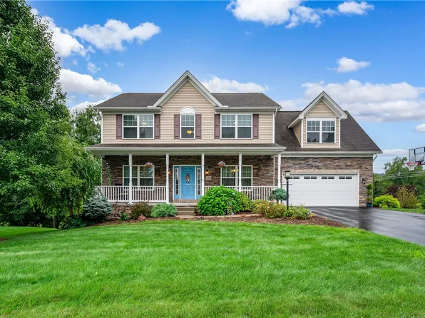 153 Brighton Ln, Mars, PA 16046