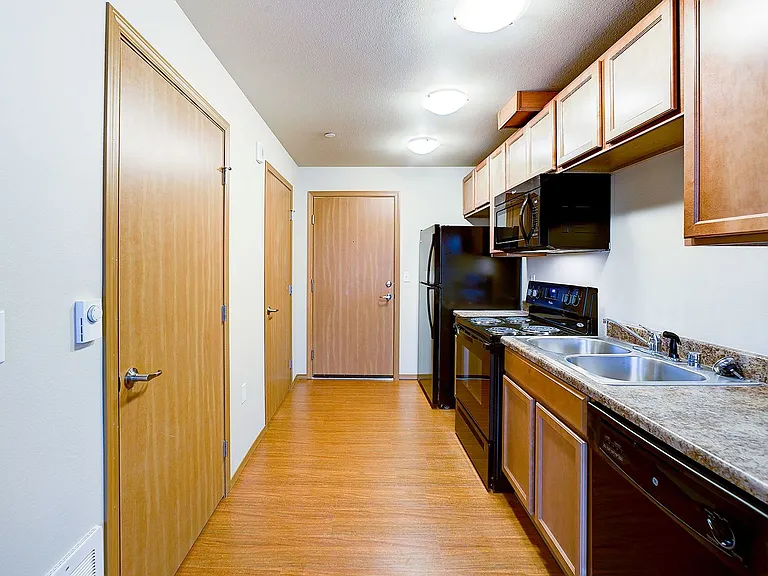 DubSea Apartments — Photo 15