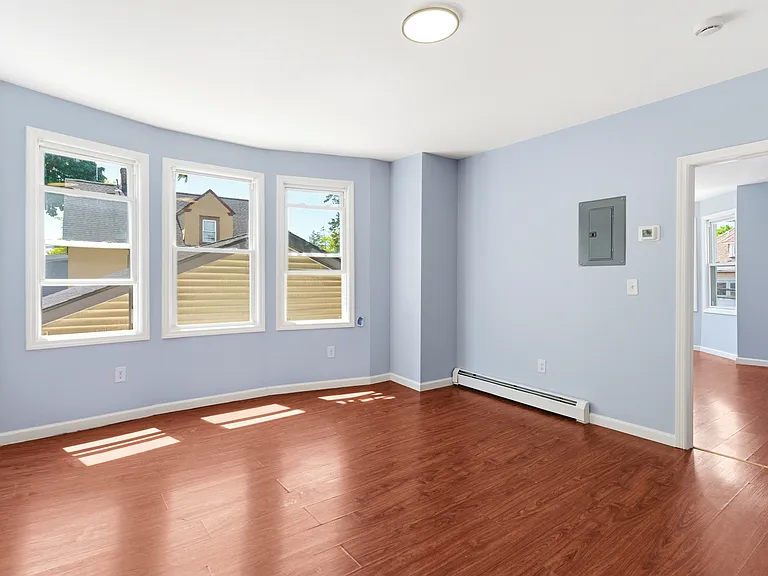 226 Smith St #2 — Photo 4