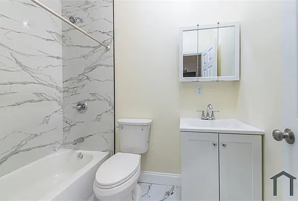 202 Weequahic Ave #3 — Photo 2