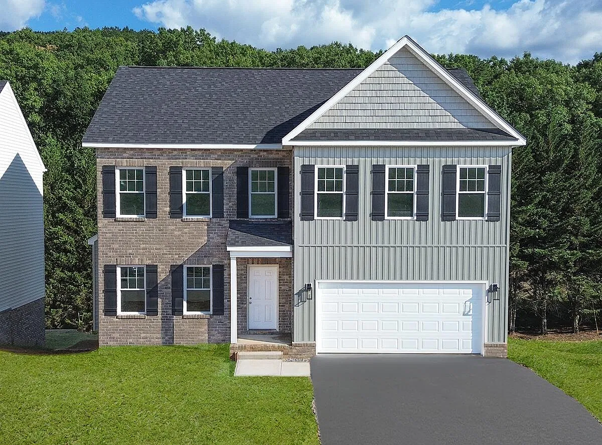 4 bed, 2.5 bath, 2191 sqft, $2,599 — Photo 1