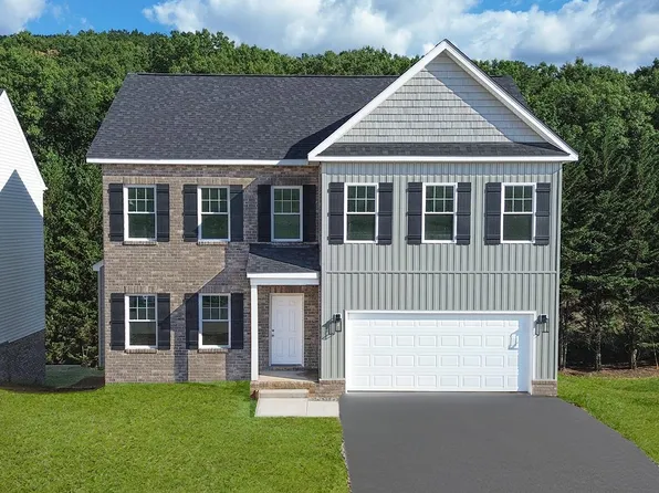 2824 Russlen Dr, Salem, VA 24153