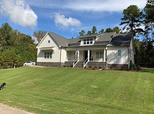 102 Redwood Dr, Sanford, NC 27330